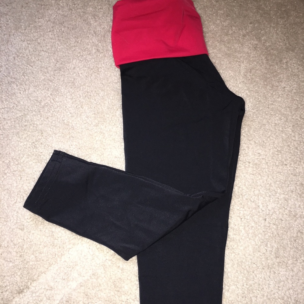 Child’s med gymnastic/athletic capri leggings